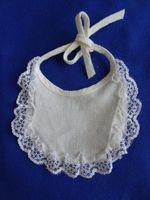 Puppen-Lätzchen weiss mit Spitzen für Puppen 30-50cm