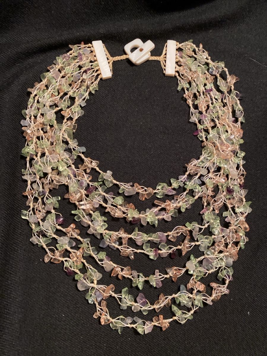 Catenine: Halskette mit bunten Edelstein Splittern - Sommer Look – Usato da Dübendorf venduto da cchiarello 2