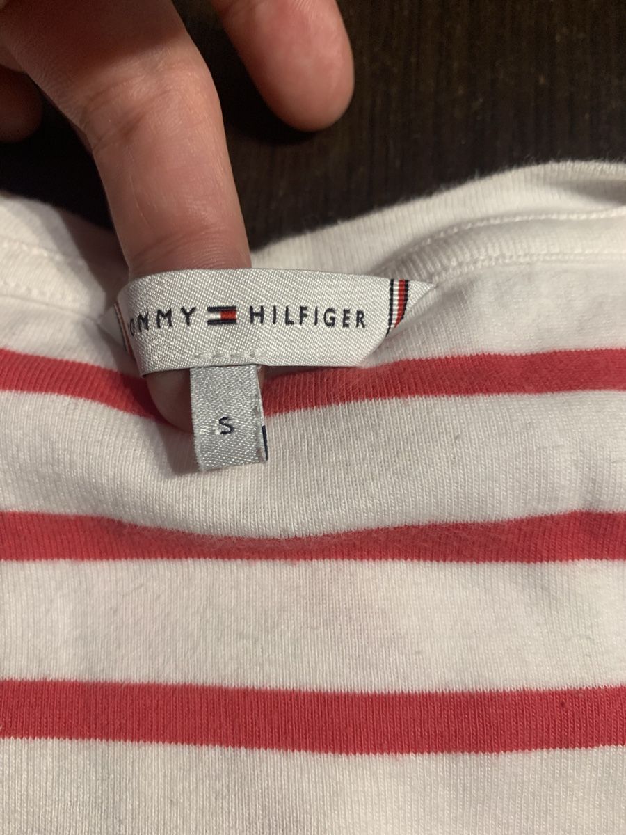 Tommy Hilfiger T-Shirts: T-Shirt Tommy Hilfiger taille S – Neu (gemäss Beschreibung) aus Domdidier von qatar1973 1