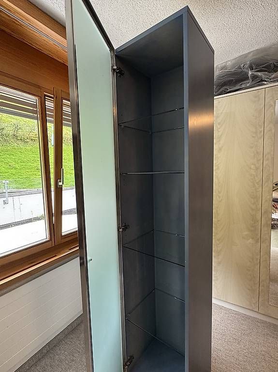 Vitrines: Vitrine gratis abzugeben – D'occasion à Walzenhausen par elhuuu21 2