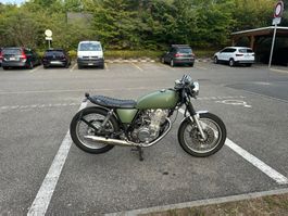 Moto Yamaha SR400