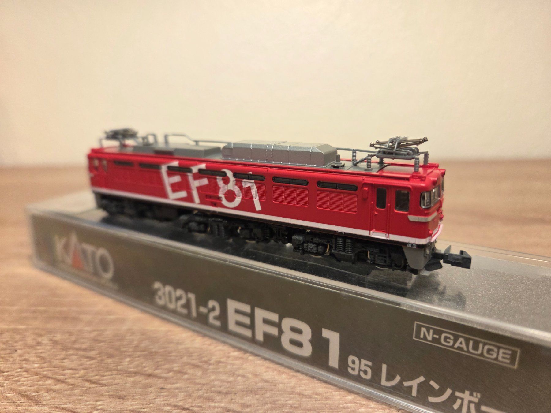 Kato Modellini di ferrovie: Kato N 3021-2 E-Lok EF81 J.N.R – Nuovo e nell'imballaggio originale da St-Aubin-Sauges venduto da Lo_Go 3