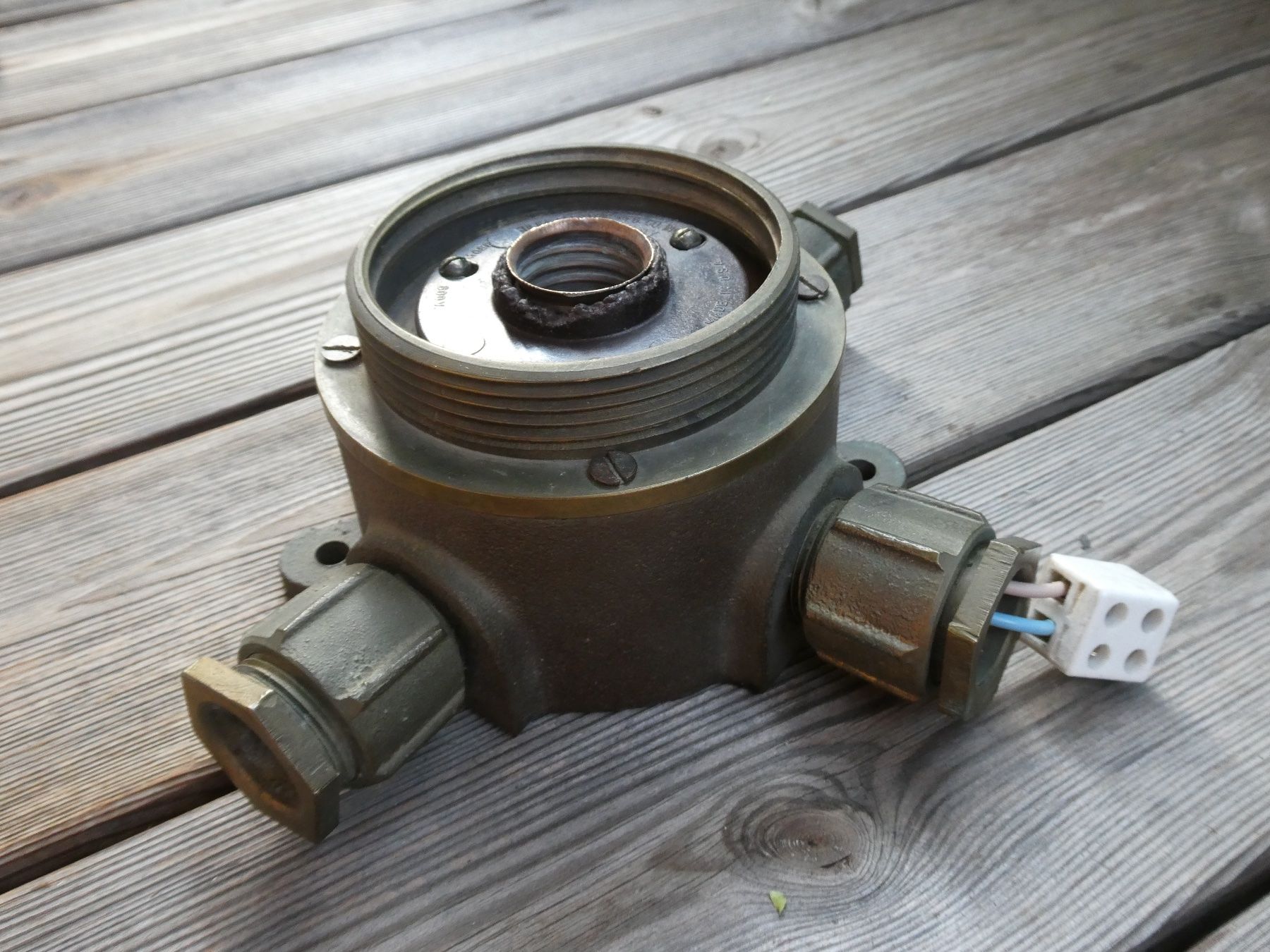 Lampade: antike Deckenlampe Bunkerlampe Messing mit Einschraubglas – Usato da Lüchingen venduto da Eeizo 6