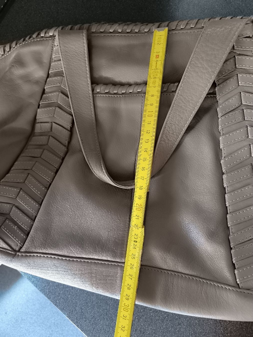 Borse da donna: Leder Shopper/Tasche taupe – Usato da Schaffhausen venduto da gab_v5qf 8