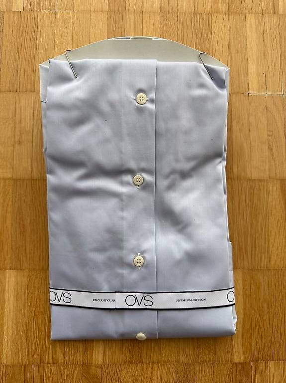 Camicie: NEU: Hemd hellblau, Grösse 39 – Nuovo e nell'imballaggio originale da St. Gallen venduto da Bhallo01 2