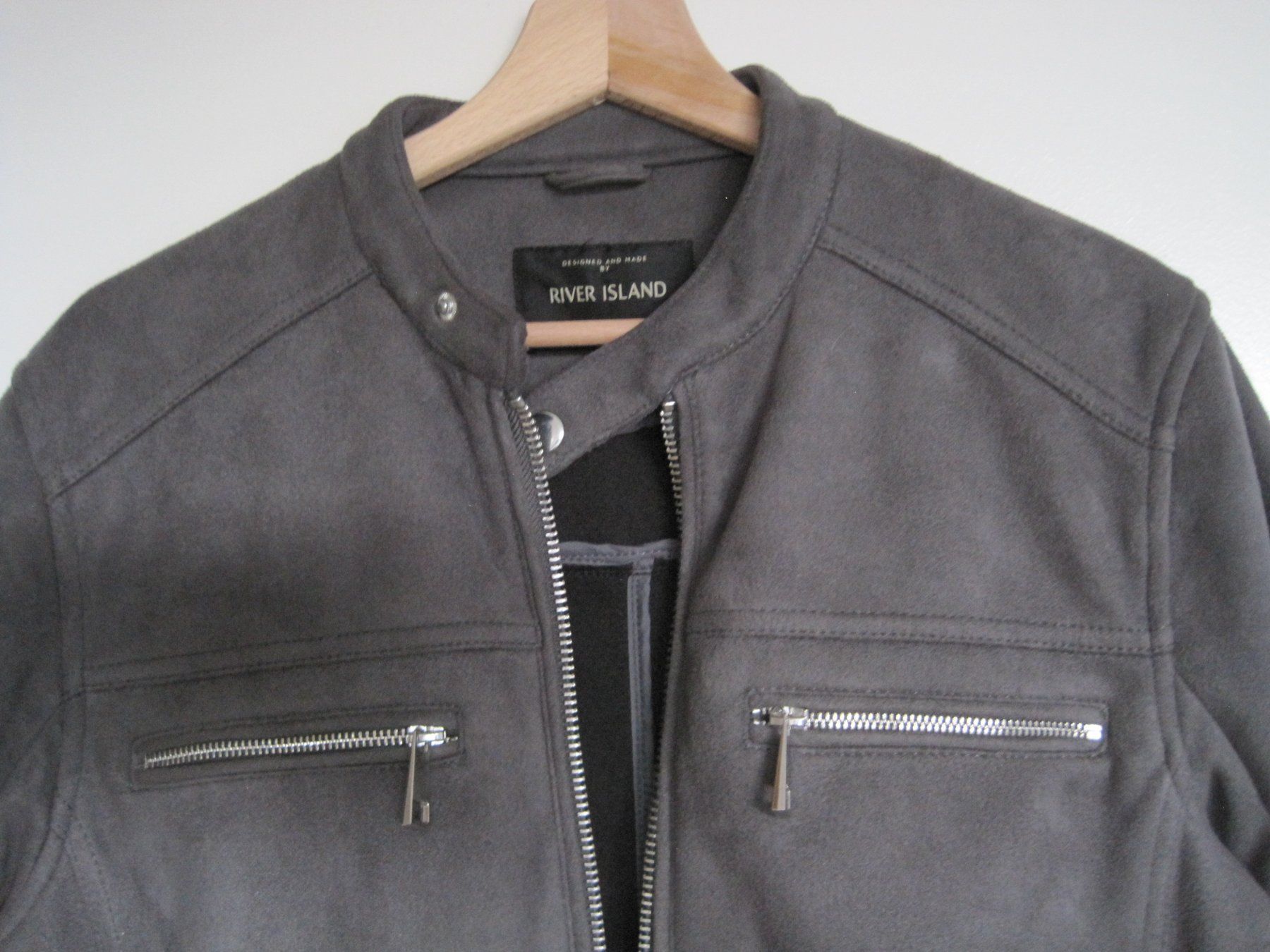 Giacche: GRAUE JACKE GR. M – Usato da Münchenstein venduto da Strupfi 1