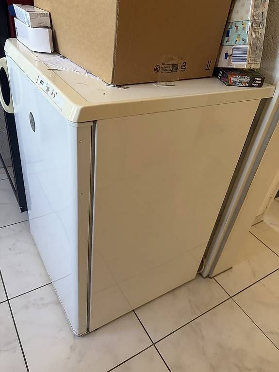 Congelatori: Gefrierschrank  – Usato da Fahrwangen venduto da ste_v7sm 2