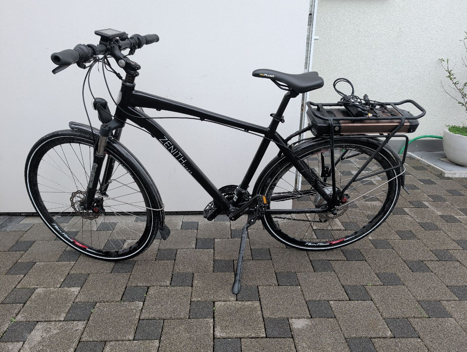 Zenith Bikes Biciclette: Zenith E-Bike defekt – Difettoso da Menziken venduto da ezadinho 1