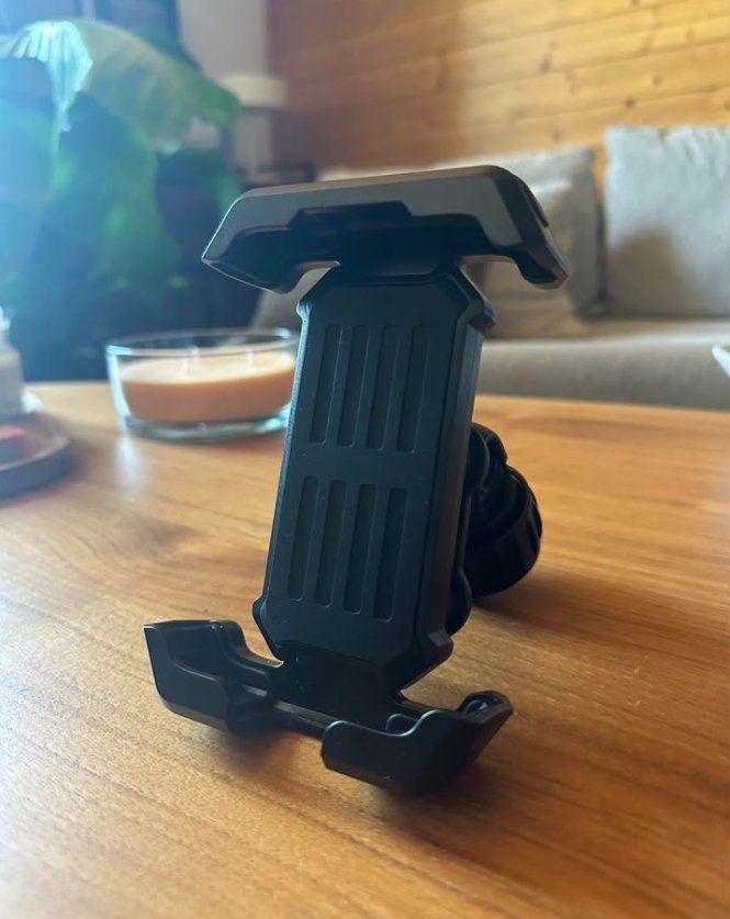Sonstige Dekorationen & Accessoires: Motorcycle phone holder – Neu (gemäss Beschreibung) aus Riedholz von kil_xfc9 1