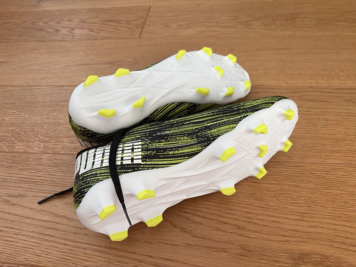 Puma Scarpe per ragazzi: Fussballschuhe Puma 38 – Nuovo (secondo la descrizione) da Adligenswil venduto da ZGB 1