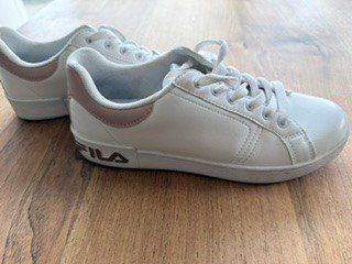 Fila Scarpe da donna: Fila Damen Sneaker Grösse 38 Weiss – Usato da Villnachern venduto da RicardoBrigitte69 1