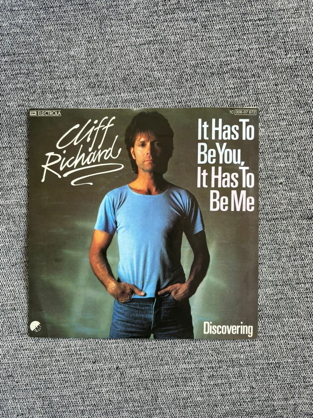 Dischi in vinile: Cliff Richard - It Has To Be You – Usato da Zofingen venduto da Bigron