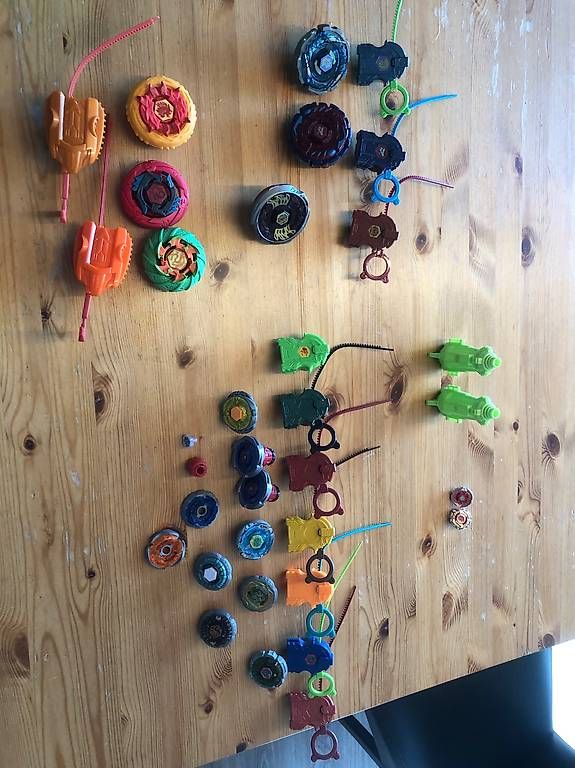 Hasbro Giocattoli: Verschiedene Beyblades – Usato da meikirch venduto da grosseklappe2