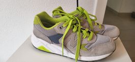 New Balance pointure 37 , unisex, parfait état!