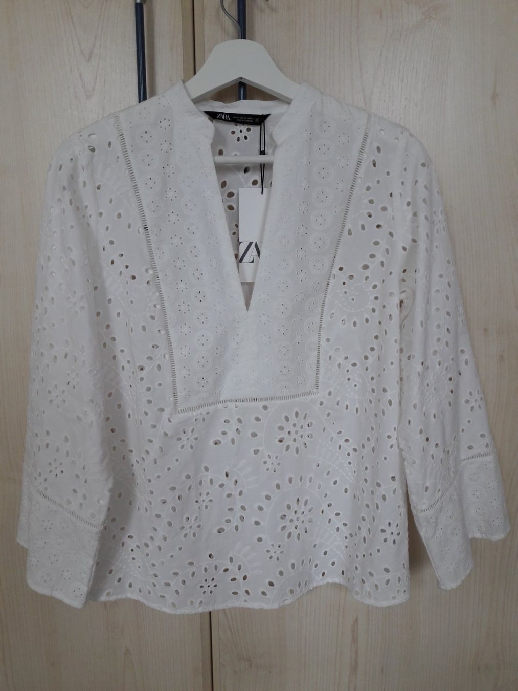 Zara Camicette: Bluse weiss ZARA Grösse XS – Nuovo (secondo la descrizione) da Weier im Emmental venduto da Melinda_98