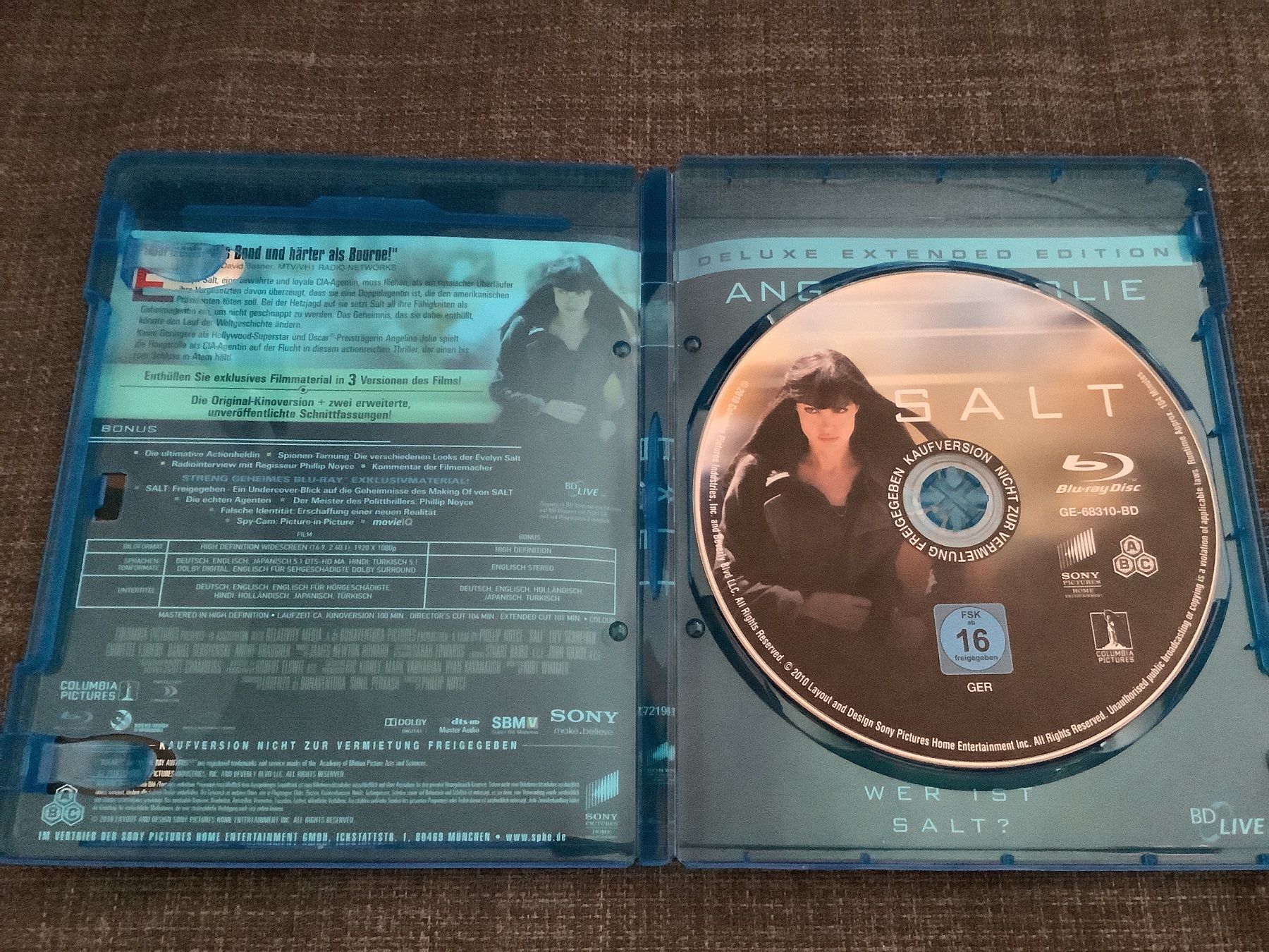 Tutti i DVDs: Salt Deluxe Extended Edition – Nuovo (secondo la descrizione) da Oberkirch LU venduto da ThE_CoLLecTor666 2