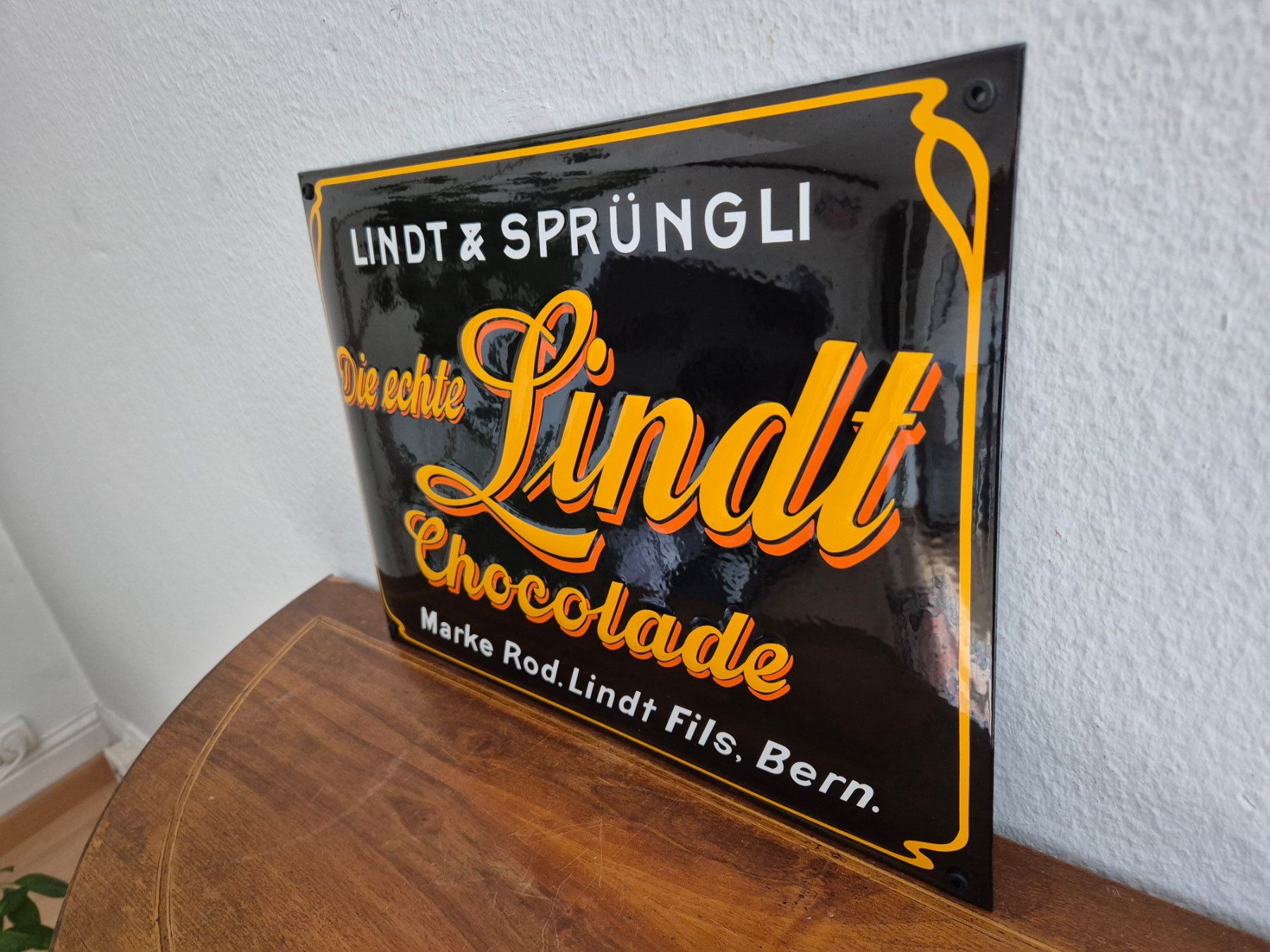 Lindt Insegne: Emailschild Lindt & Sprüngli Chocolade Emaille Schild Retro – Nuovo (secondo la descrizione) da Schaffhausen venduto da pfanis09 7