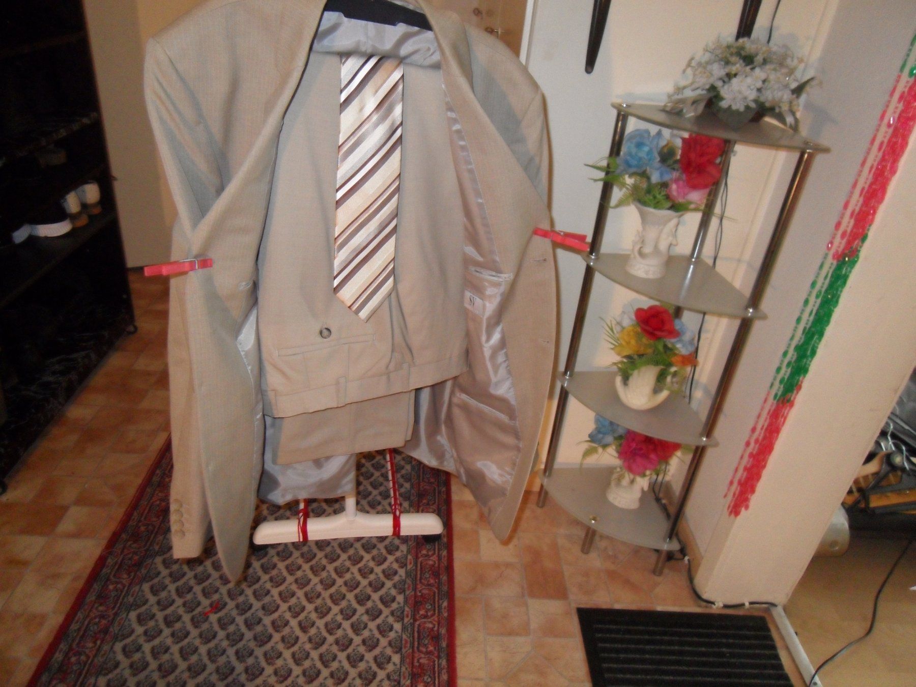 Completi: Herren Anzug grs 50.mit krawatten – Usato da Zuchwil venduto da t.rachel 7