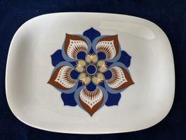 Servier- Platte 32cm Blumenmuster Weiss Blau Braun Langentha