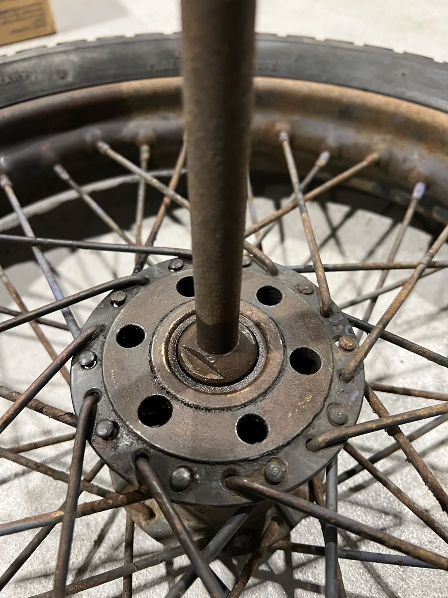 Pneumatici & Ruote complete: Oldtimer Rad Seitenwagen Motorrad – Usato da Schaffhausen venduto da ArthurM. 1