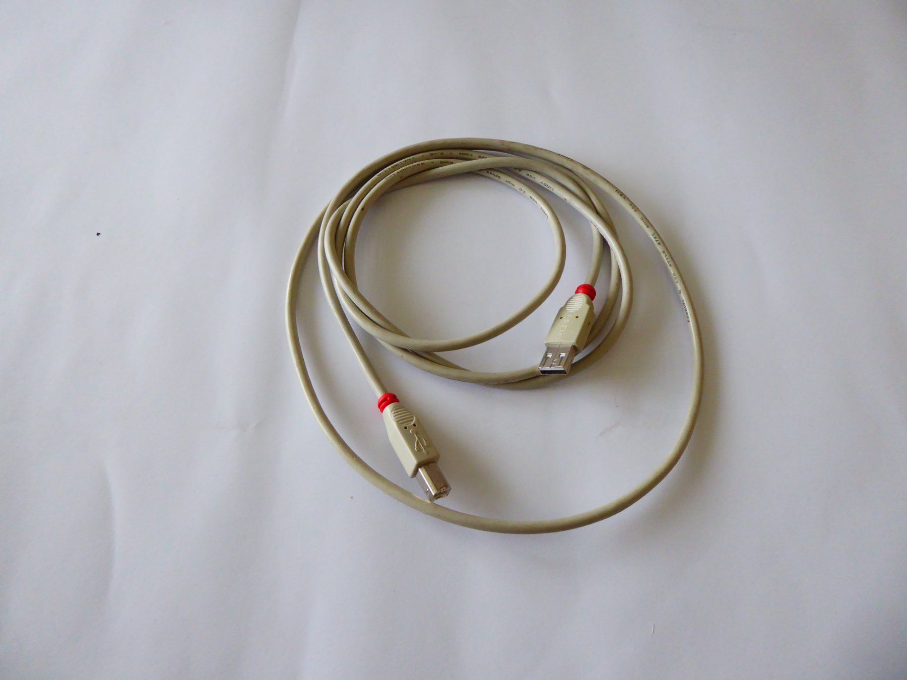 Kabel: USB Kabel, 2,0m Länge – Gebraucht aus Turbenthal von Panau