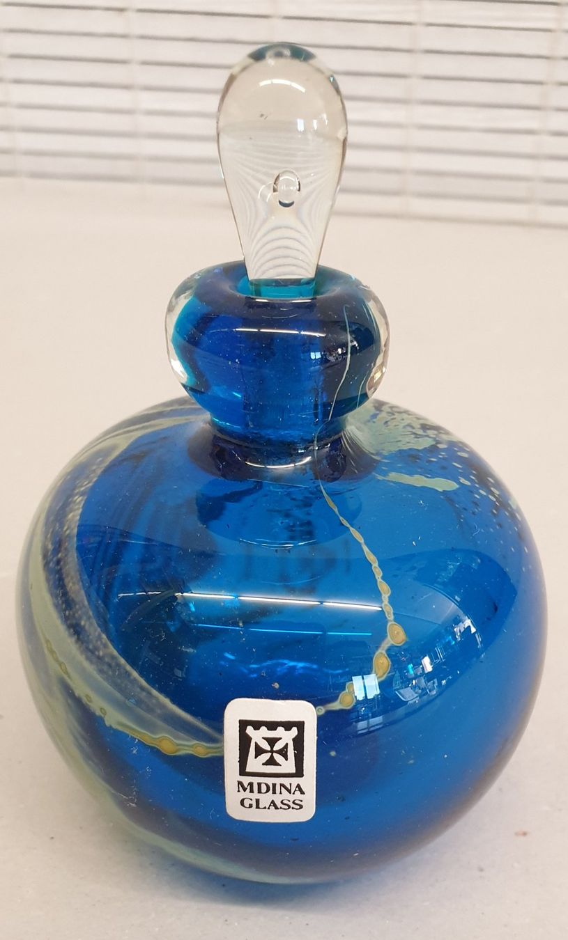 Flacons: Flacon Mdina Glass – D'occasion à Emmen par Brockofsky