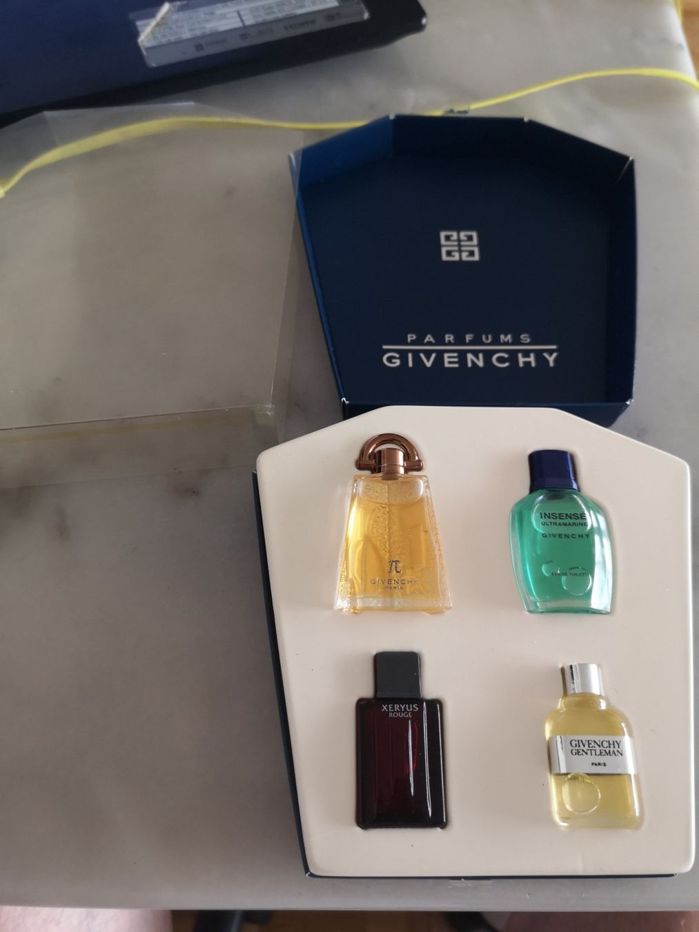 Givenchy Parfum & Eau de Toilette: GIVENCHY 4 PCS MINI SET FOR MEN seltenes Set OVP ungebraucht – Neu (gemäss Beschreibung) aus Kloten von Asiatica 4