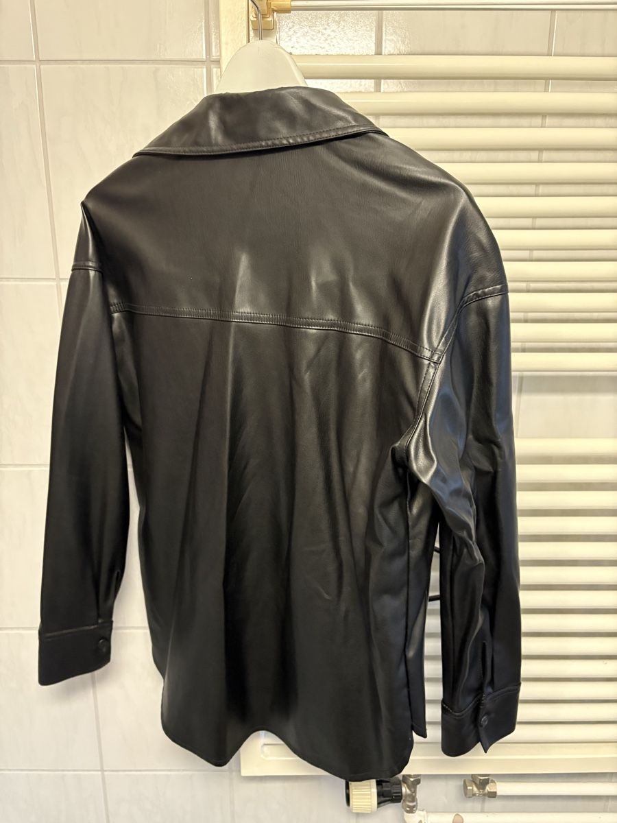 Jacken: Jacke Bershka Gr.XS Oversize – Neu (gemäss Beschreibung) aus Münchenstein von cyoni 3