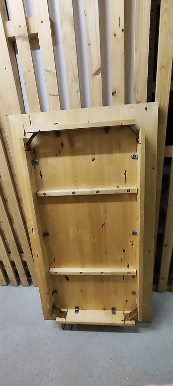 Tische: Tisch – Gebraucht aus Niederönz von AbrahamB 1