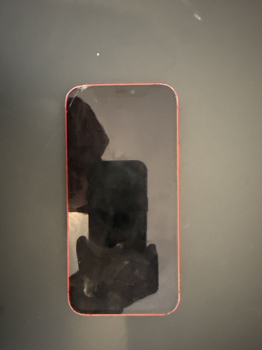 Apple Portables: iPhone 12(product red) – Défectueux à Sierre par kev_dz8v