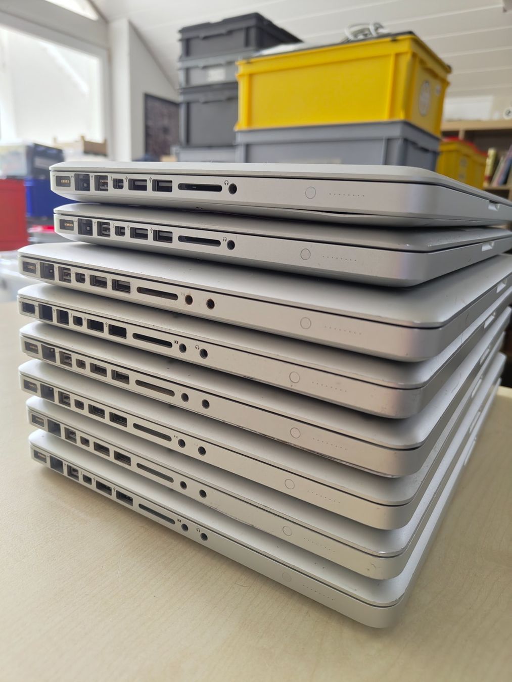 Apple Notebooks: Set mit 8 Defekten Macbook – Defekt aus Porrentruy von inf_lxw7