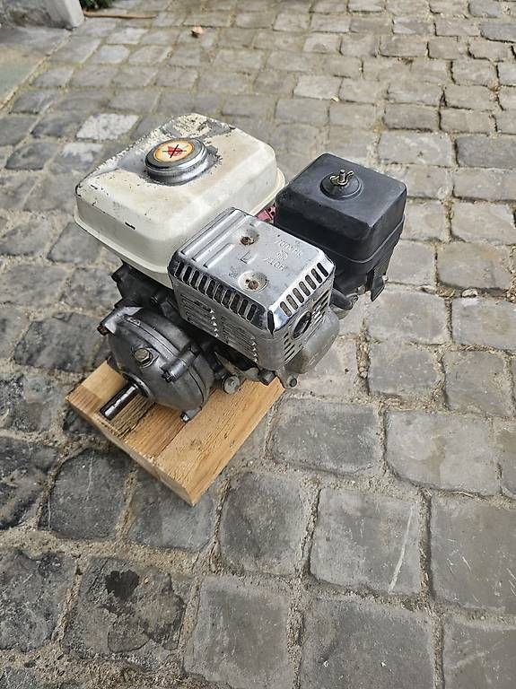 Motori: Honda 3.5 PS Motor  – Usato da Weiningen TG venduto da Briandickenmann 2