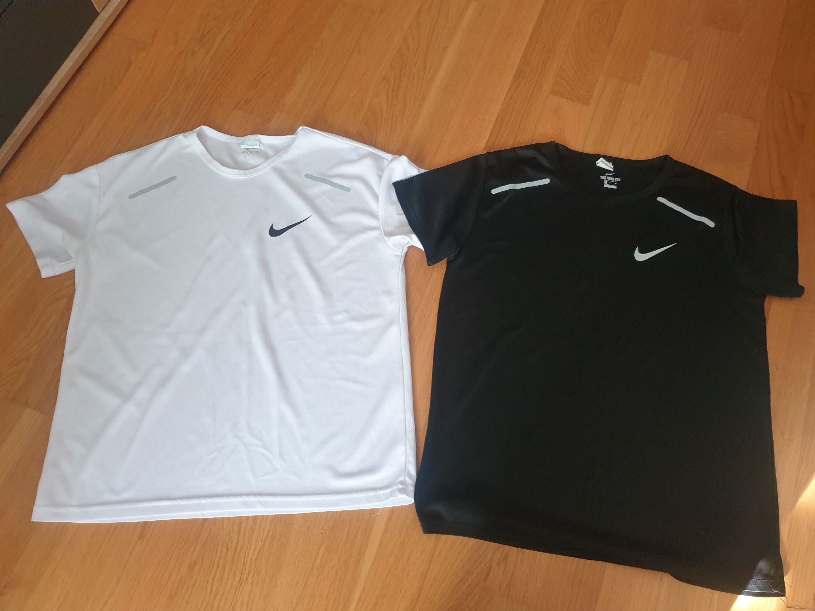 Nike Camicie, T-shirt & Polo: Deux t-shirts Nike  – Usato da Fribourg venduto da mal_8zjh