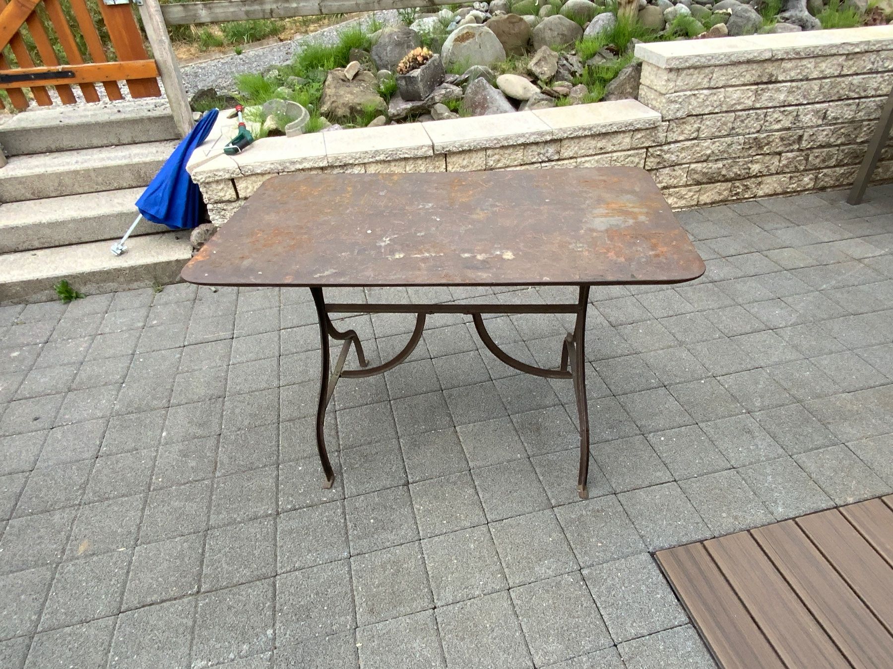 Tables: Jungendstil Metalltisch – D'occasion à Gross par Chnolle01