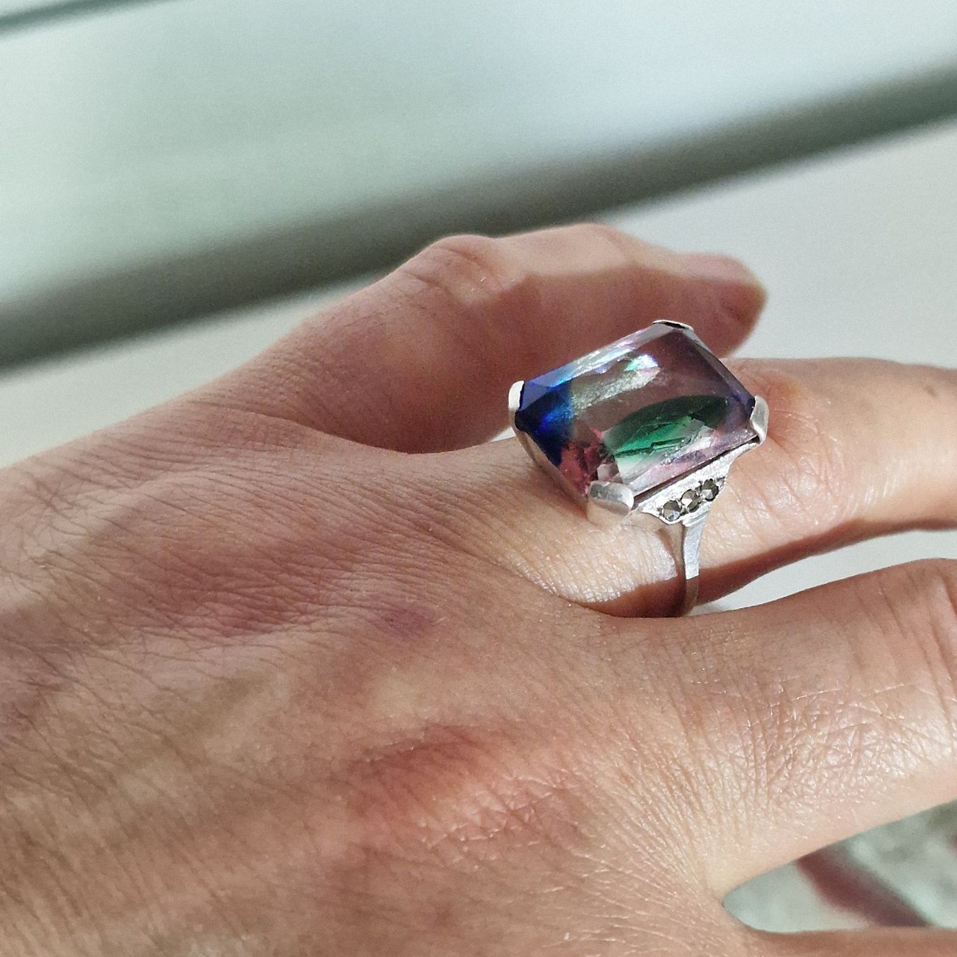 Anelli: Silberring Gr. 59 mit grossem Regenbogen Stein – Usato da Birr venduto da sen_8djr 2