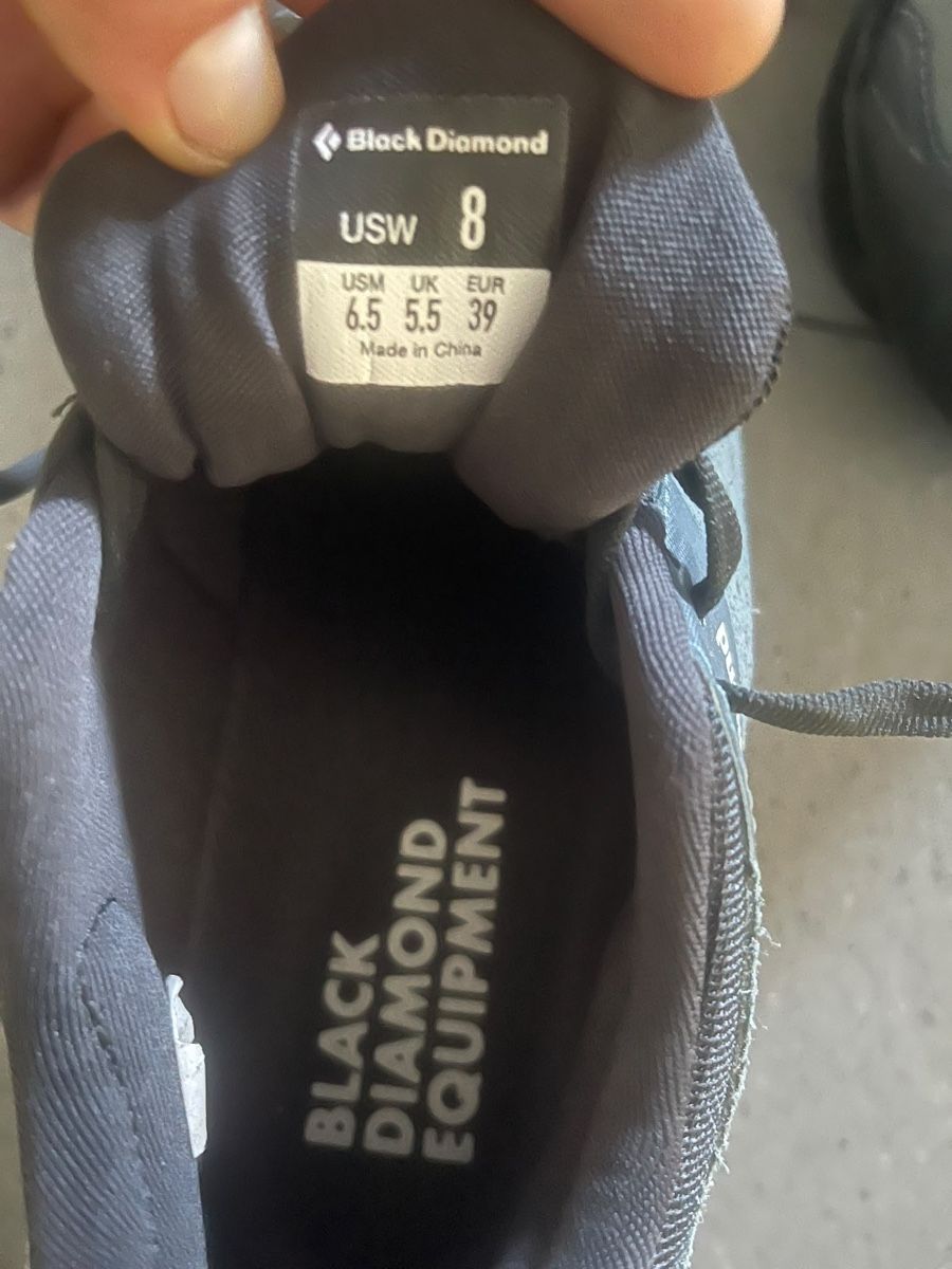 Black Diamond Scarpe da donna: Chaussures Black Diamond - Gris - Taille 39 – Nuovo (secondo la descrizione) da Cologny venduto da Alexvipo 3