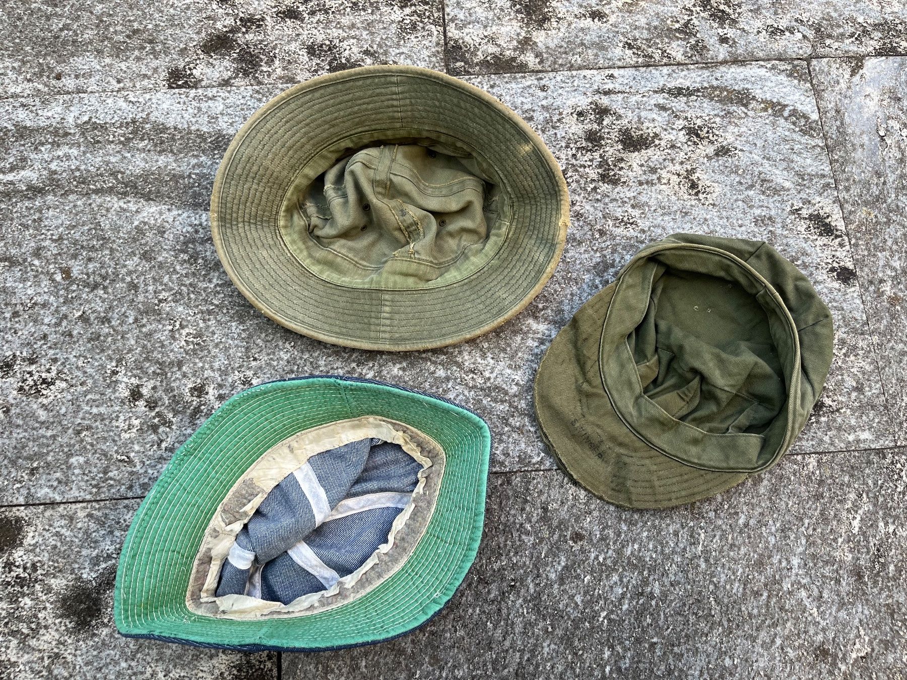 US Army Uniformi: Vintage WW2 US Army Mützen – Usato da Bottmingen venduto da Puffsack 1