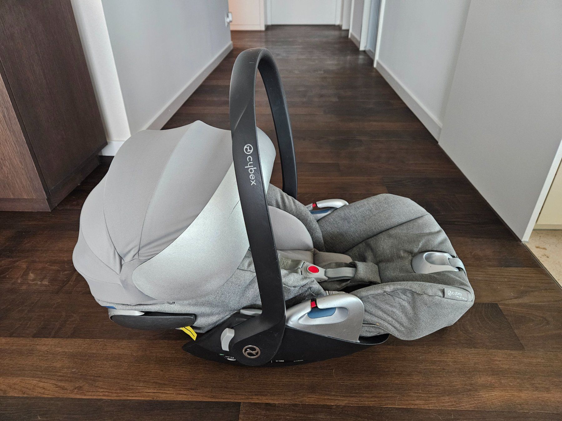 Cybex Seggiolini per auto: Cybex Cloud Z i-size Platinum - Koi Collection – Usato da Rotkreuz venduto da cat.dra 5