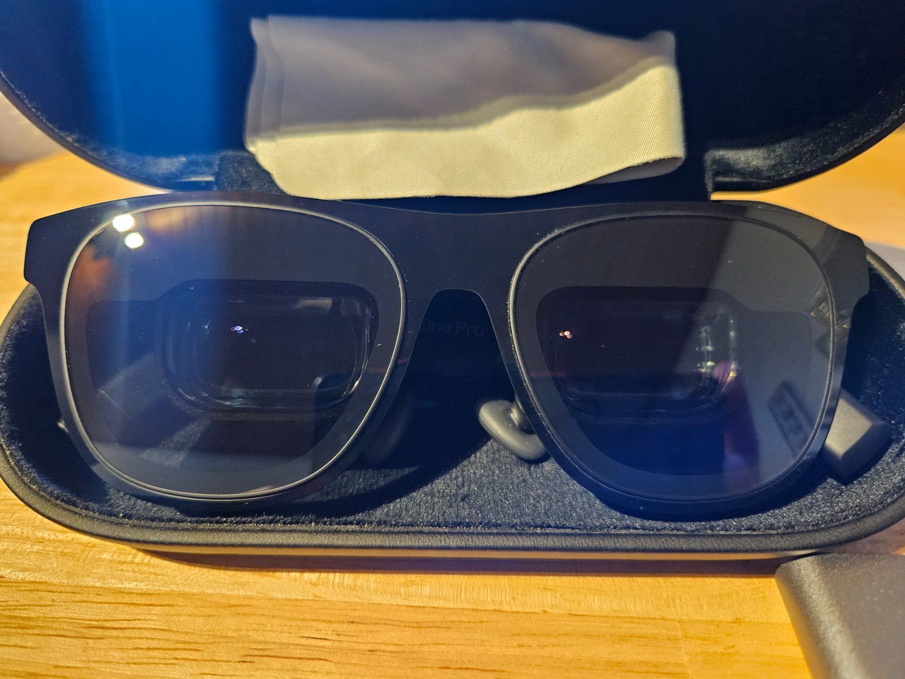 VR Brille: Xreal One Pro M / Xreal HUB charging adapter – Gebraucht aus Zürich von Dogpie1986 2