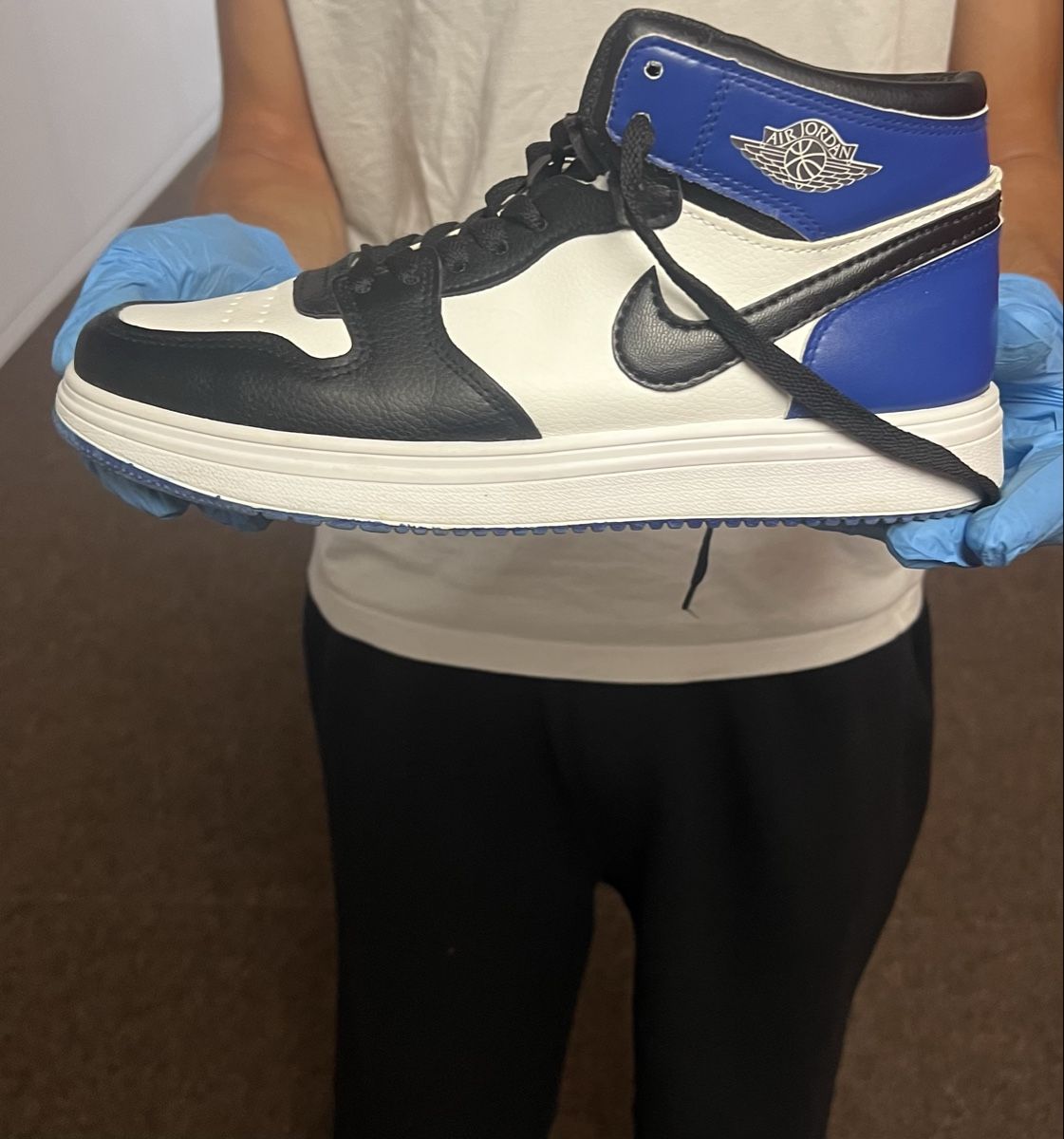 Jordan Scarpe da uomo: Air Jordan 1 Mid-Game Royal – Nuovo (secondo la descrizione) da Lausanne venduto da Gatorlaligattor 3