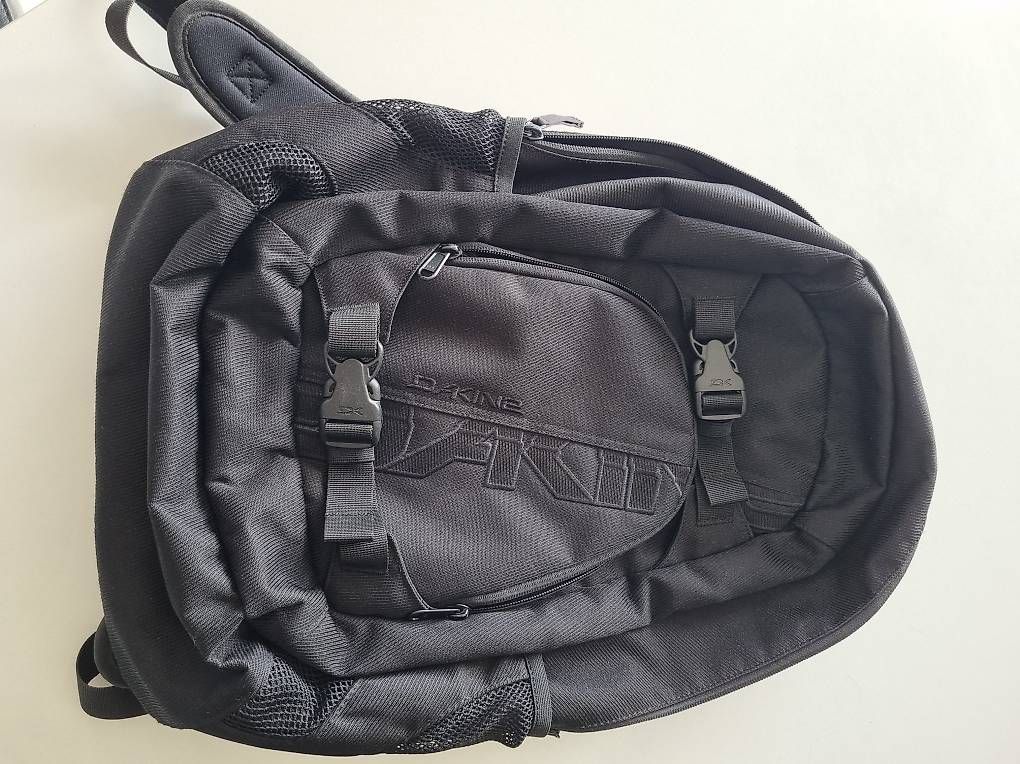 Dakine Zaini: Dakine Rucksack Schulrucksack schwarz – Usato da Sutz venduto da Dalilea 4