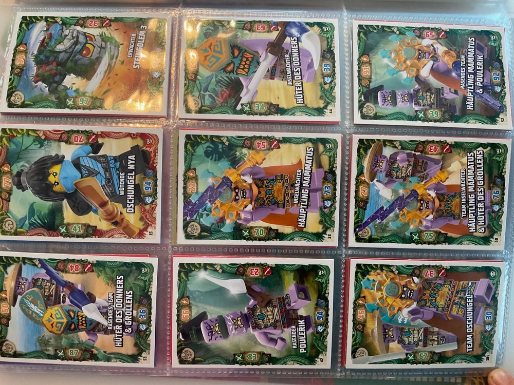 Lego Ninjago Sammelkarten mit Album (Trading Card Game)