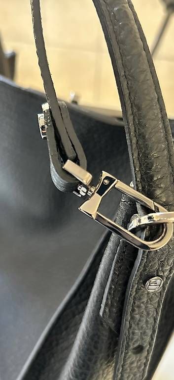 Borse da donna: Gianna Chiarini Tasche – Usato da Basel venduto da and_pky9 4