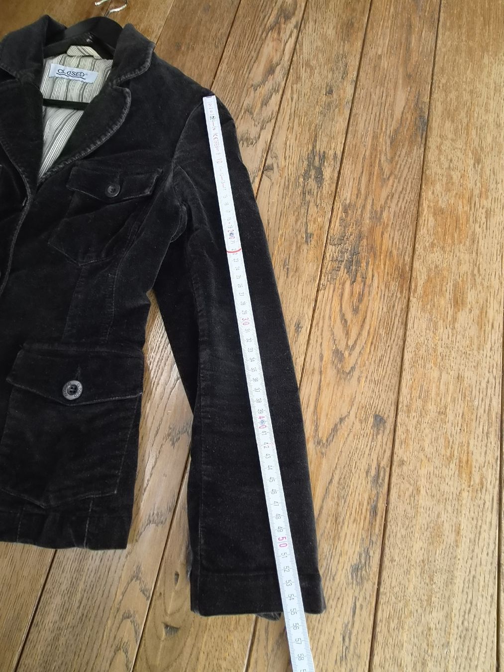 Closed Jacken: Lässiger schwarze CLOSED Samt  Blazer Jäckchen Gr.S – Gebraucht aus Geroldswil von viv_vs9r 6