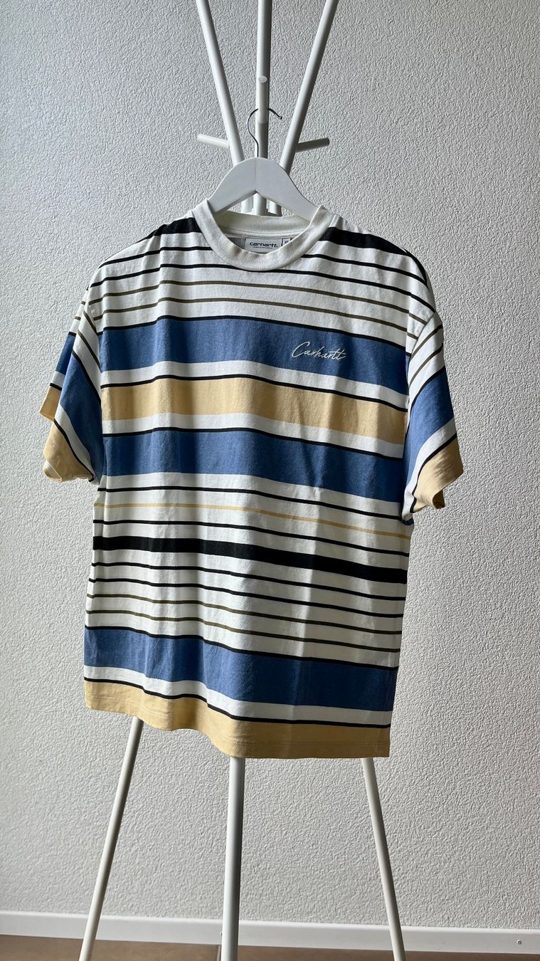 Carhartt T-Shirts: Carhartt WIP T-Shirt – Gebraucht aus Zollikofen von _Calanthea_