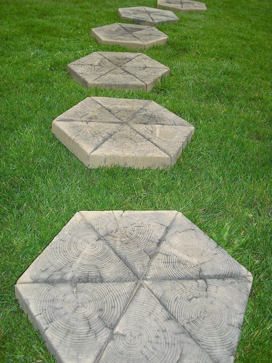 Bodenbeläge: Beton Gartenplatte/ Trittstein Holzoptik – Neu (gemäss Beschreibung) aus Herbetswil von AHA-Garten 2