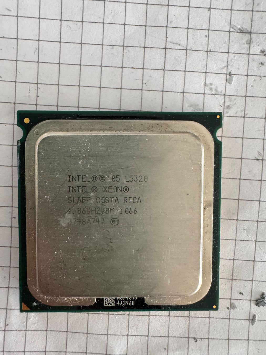 Intel PCs: Intel Xeon L5320 – D'occasion à Adliswil par Busys