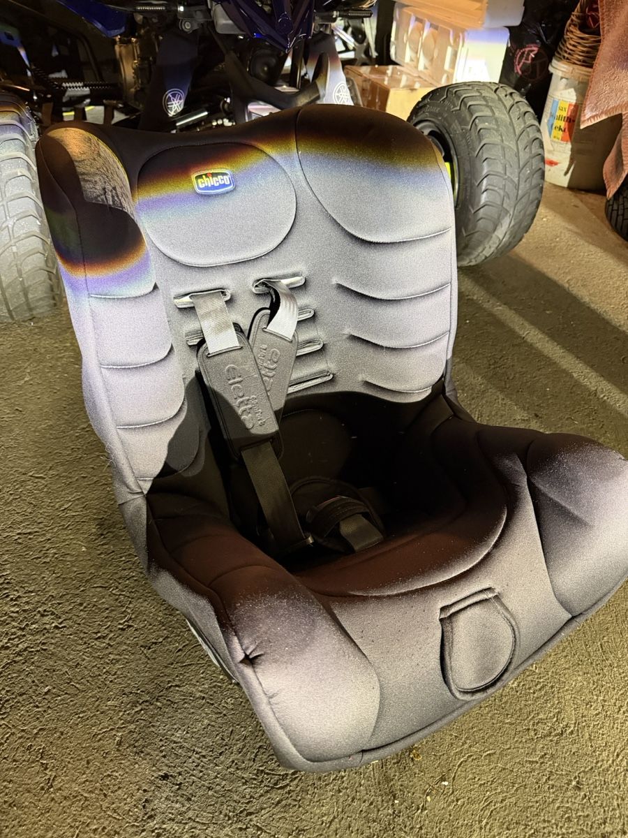 Chicco Seggiolini per auto: Seggiolino Chicco per Bambini - Comfort e Sicurezza! – Usato da Zürich venduto da mar_cd9s