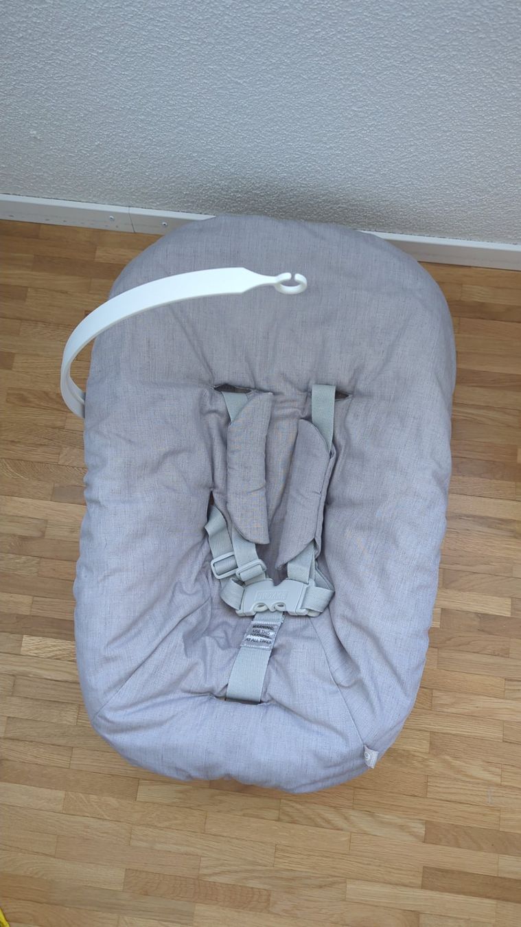 Stokke Hochstühle: Stokke Newborn Aufsatz – Gebraucht aus Adliswil von Ann_kr5j