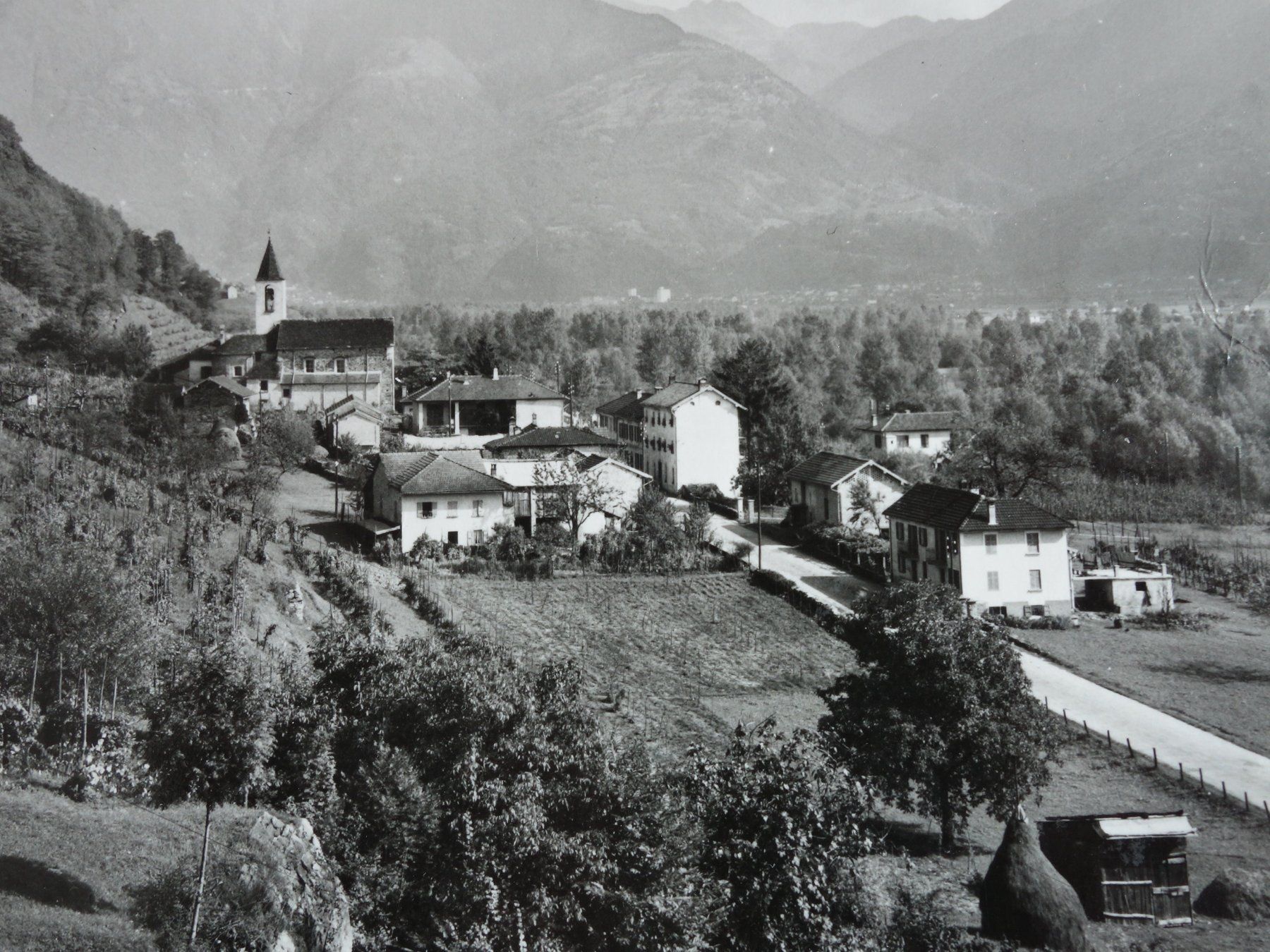Cartoline postali: GUDO - ca. 1940 – Usato da Ibach venduto da Ibanto 1
